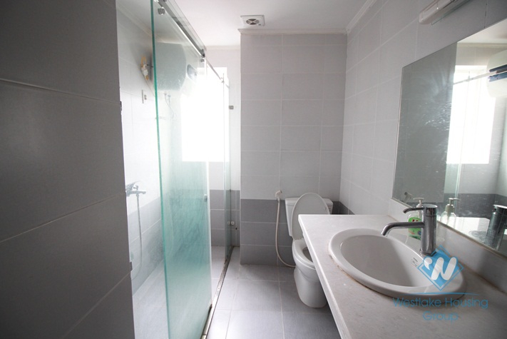 Three bedrooms apartment for rent in Hai Ba Trung district, Ha Noi